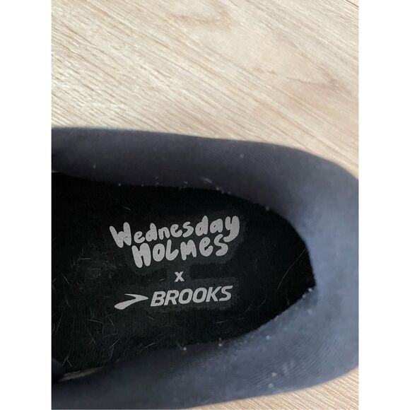 Brooks Ghost 15 Women 6.5 Rainbow Artist‎ Collab Wednesday Holmes Running Shoes - Picture 5 of 12